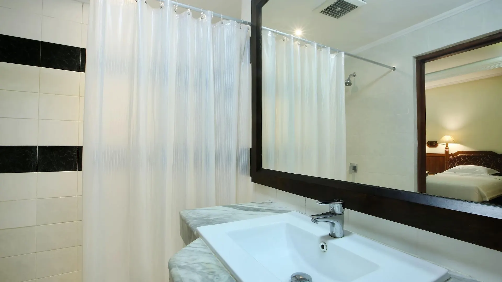 Bali Bungalo Hotel Kuta Lombok