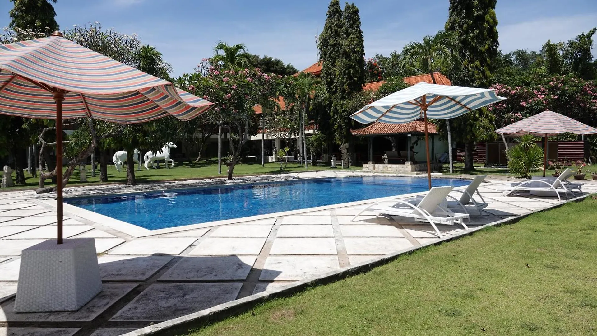 Bali Bungalo Hotel Kuta Lombok Endonezya